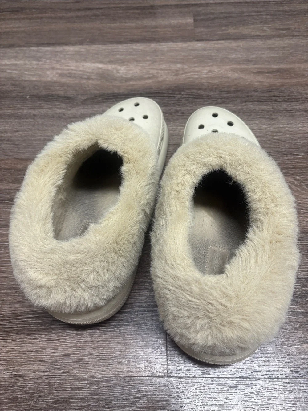 Crocs Furever Crush Lined Platform Clogs Bone Men’s 10 / Women’s 12